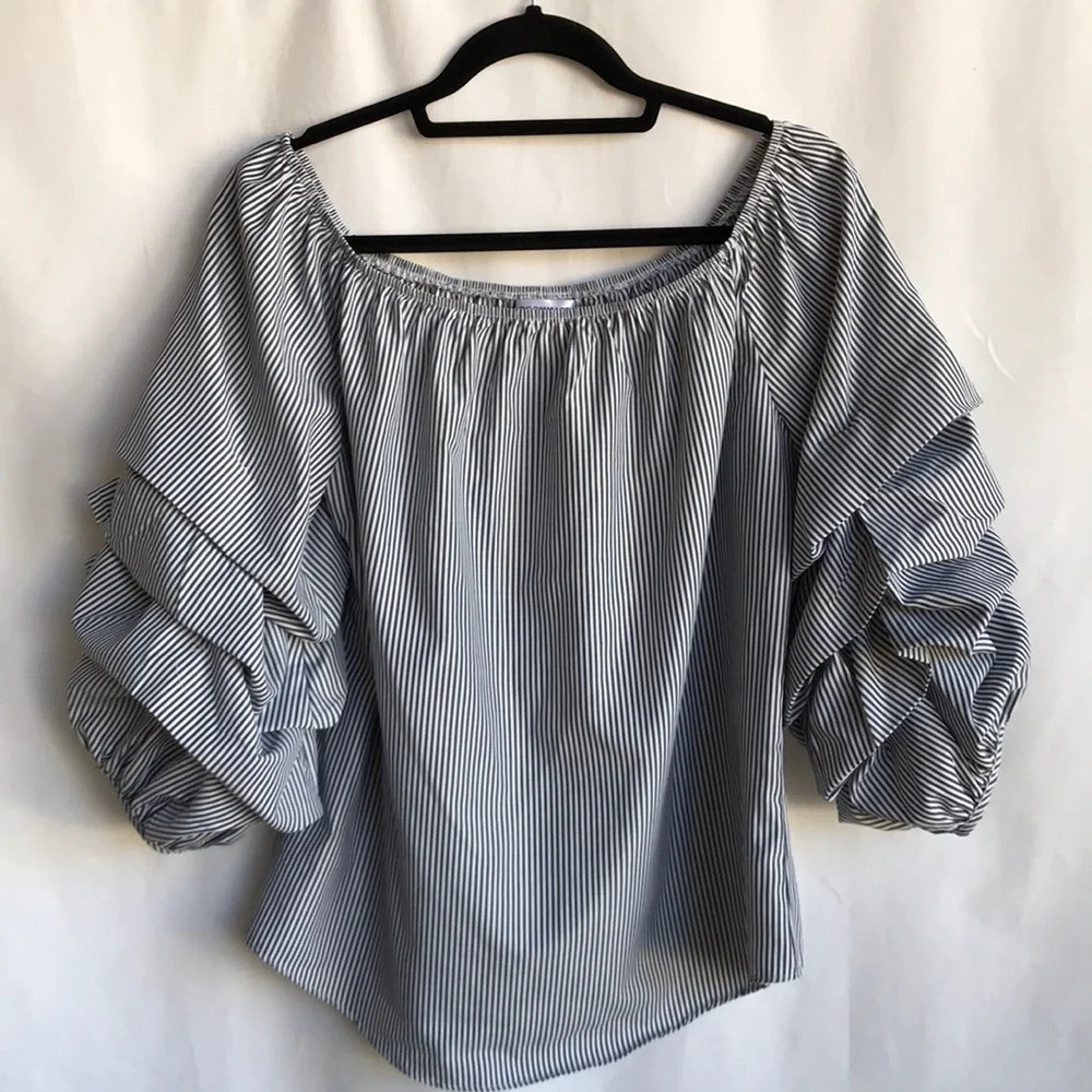 Roommates gray and white vertical stripe peasant top with layered puffy sleeves